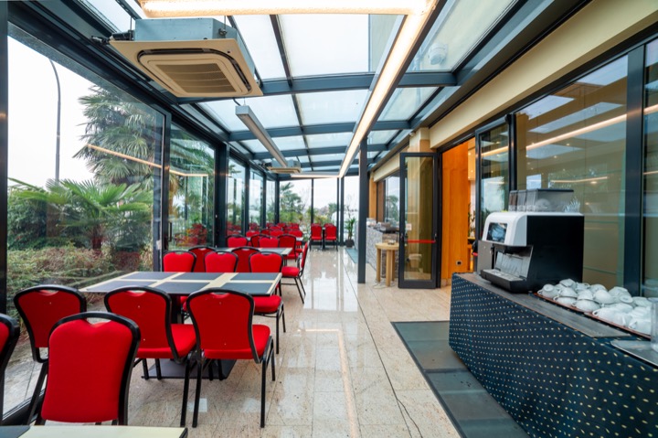 The bright veranda – Hotel Tiffany Milano