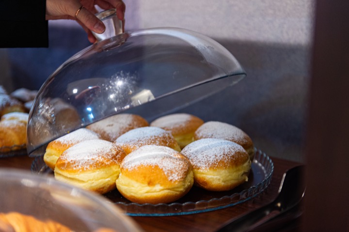 The cream-filled doughnuts – Hotel Tiffany Milano